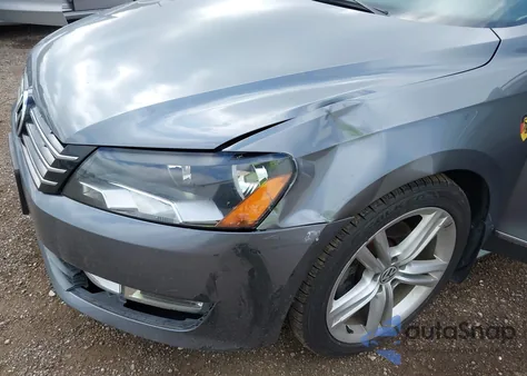 2015 Volkswagen Passat 2.0L Tdi Sel Premium z USA, uszkodzony, nr VIN 1VWCV7A31FC086648